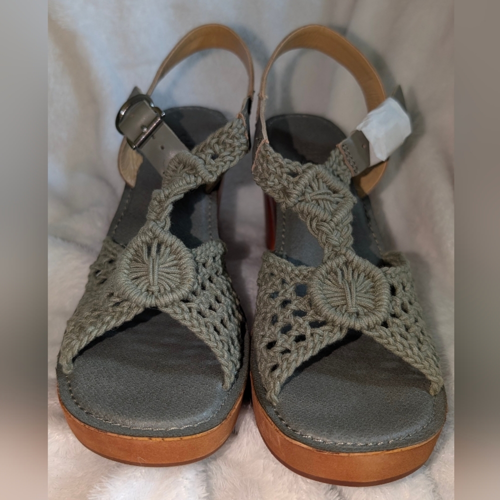 Lati go Crochet Heels/Sandals, Size 8